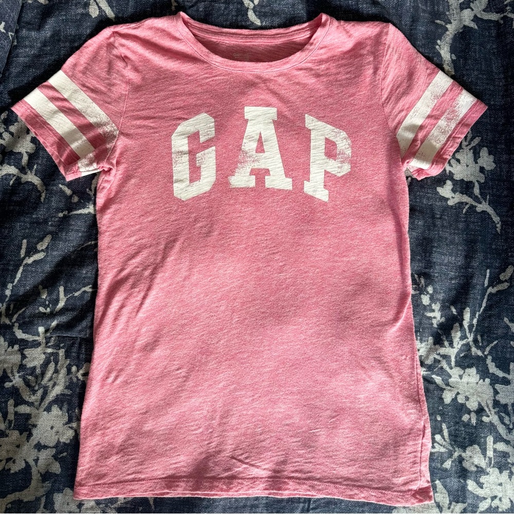 GAP Pink Graphic Tee
